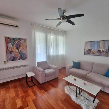 Baby Blue Apartments Bar Dış mekan fotoğraf